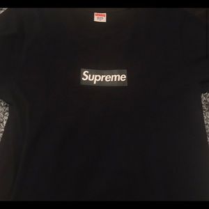 supreme bogo size m